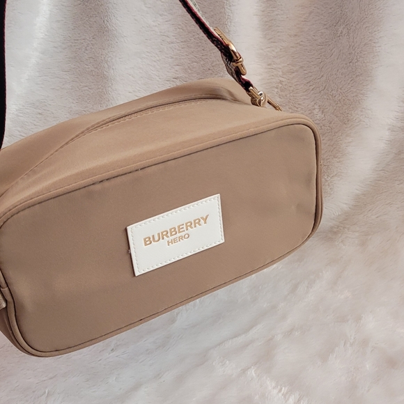 Burberry bag - Picture 10 of 16